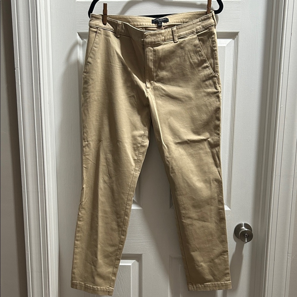 Banana Republic Tan Chinos Relaxed Fit Cotton Blend